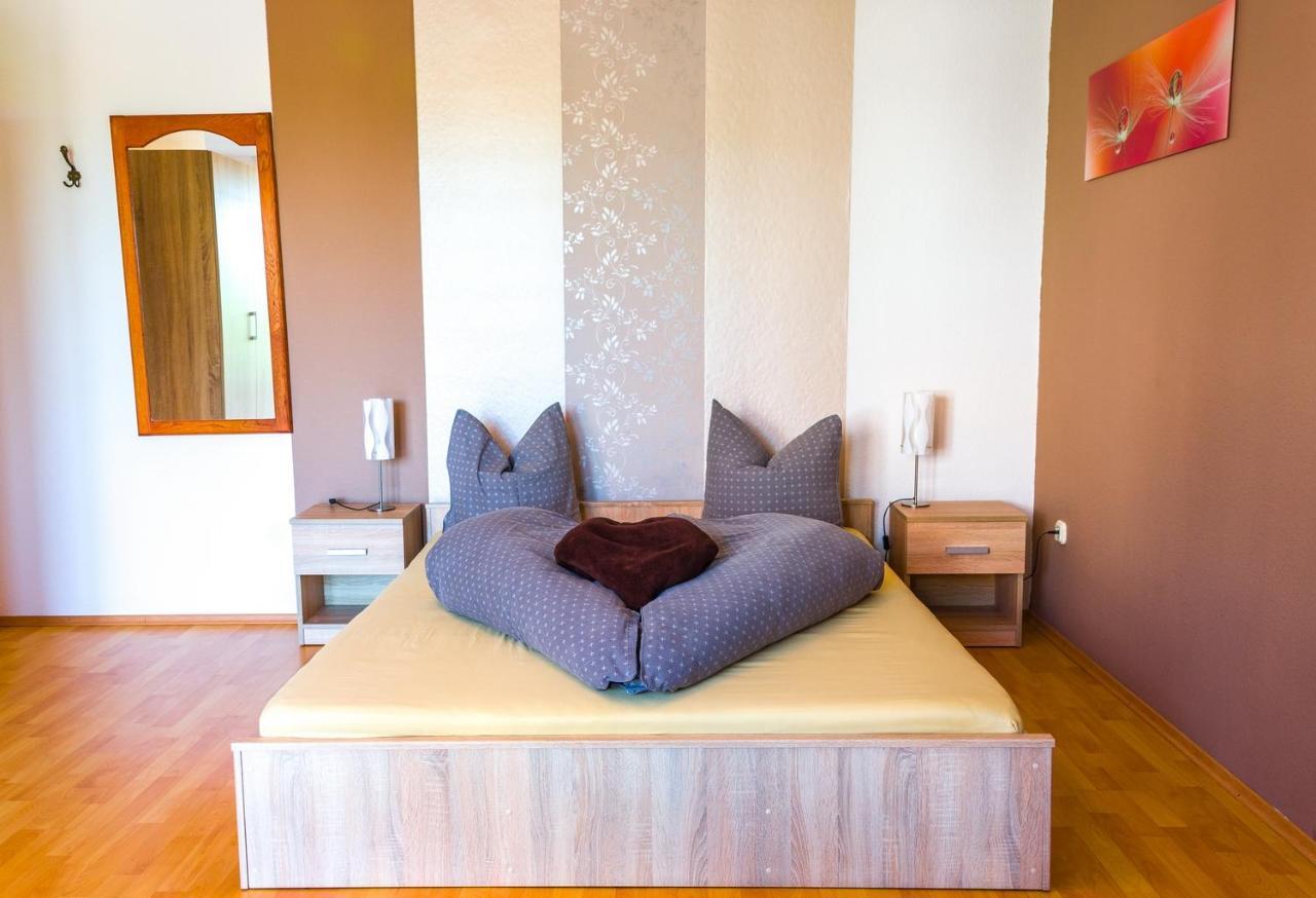 Margret Haus Bed & Breakfast Balatonfured Bagian luar foto