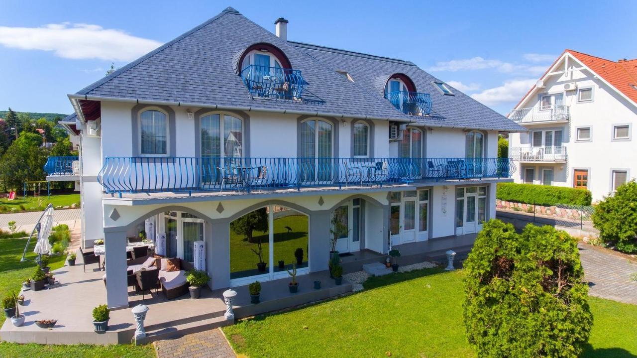 Margret Haus Bed & Breakfast Balatonfured Bagian luar foto