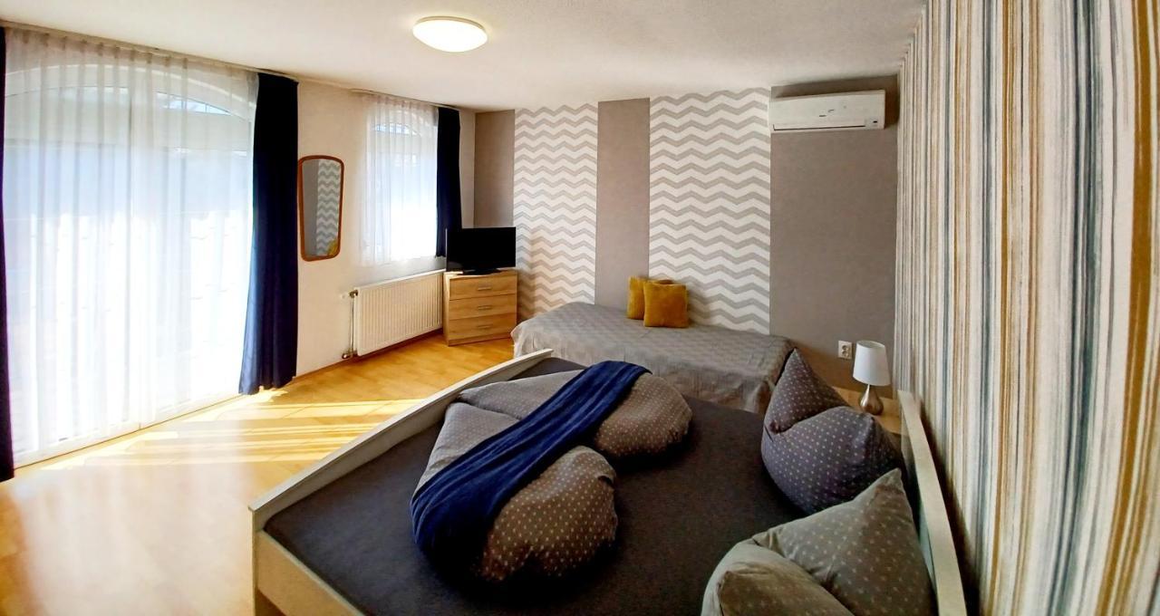 Margret Haus Bed & Breakfast Balatonfured Bagian luar foto