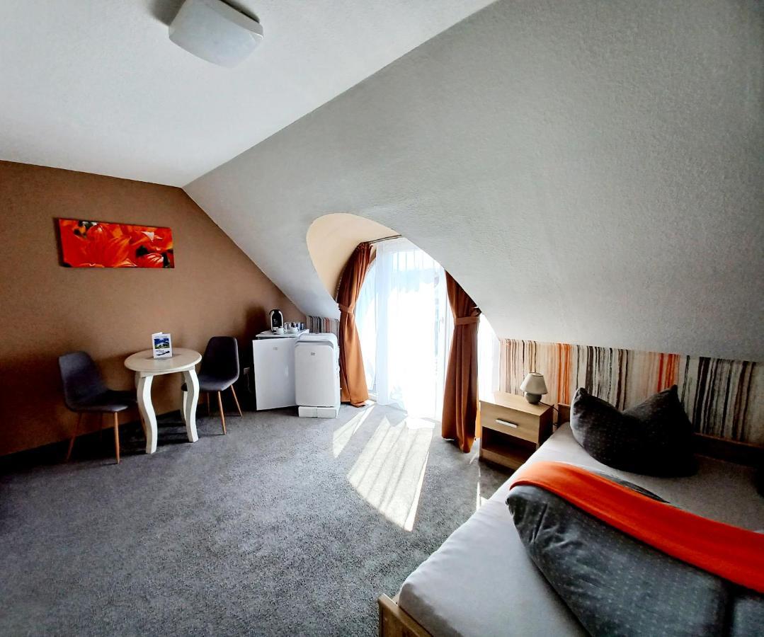 Margret Haus Bed & Breakfast Balatonfured Bagian luar foto